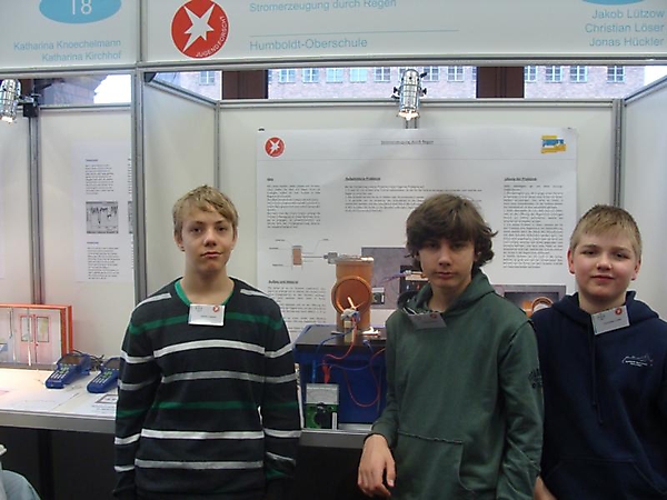 Jakob Lützow, Christian Löser, Jonas Küchler: Technik Schüler experimentieren