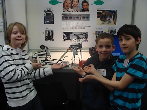 Emil Frenzel, Adrian Welteke, Caleb Frenzel: Technik Schüler experimentieren Sonderpreis