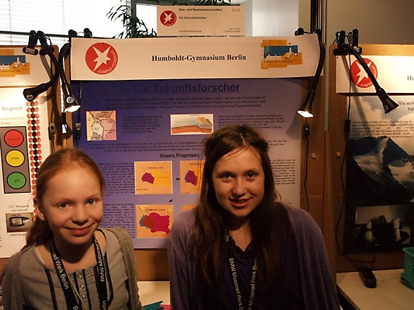 Lisa Krüger, Theresa Hradilak: Geo- und Raumwissenschaften 2. Platz Schüler experimentieren